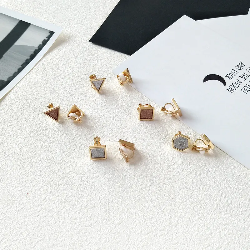 

High Quality Simple Style Triangle Hexagon Square Shaped Gold Color Clip Earring For Women Girls No Ear Hole Jewelry Gifts