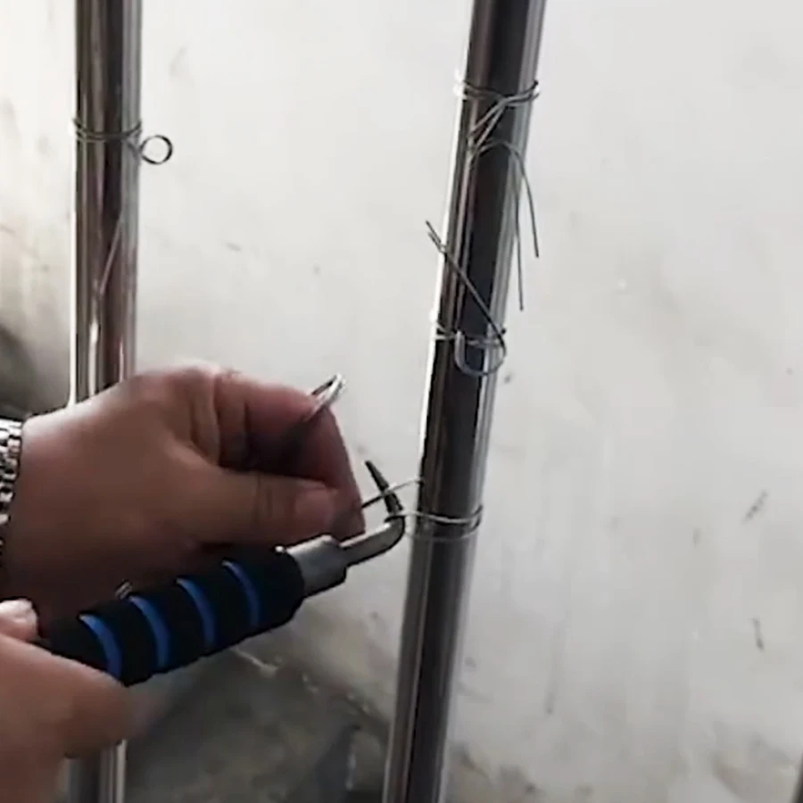 Retractable-Hook-Durable-Semiautomatic-Construction-Reinforcement-Tying-Multi-function-hook-flexible-Wire-tool-Rebar-tool (1)