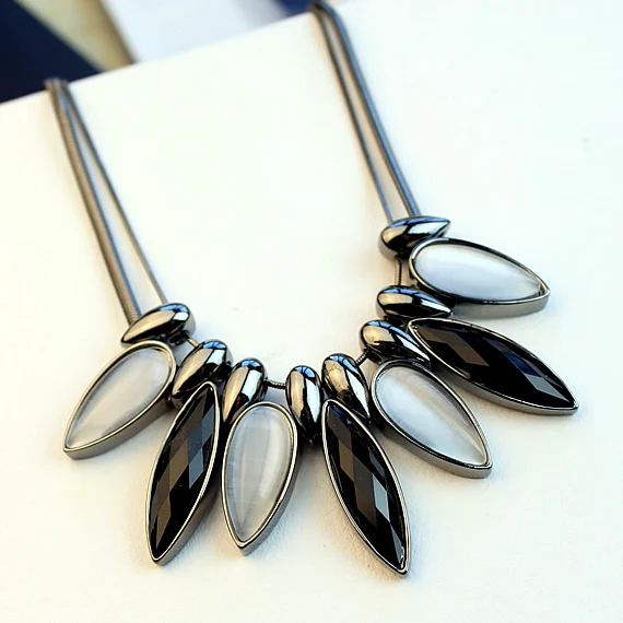 

Элегантные качественные аксессуары Цепочка с кристаллами короткое ожерелье винтажные аксессуары женское ожерелье украшение