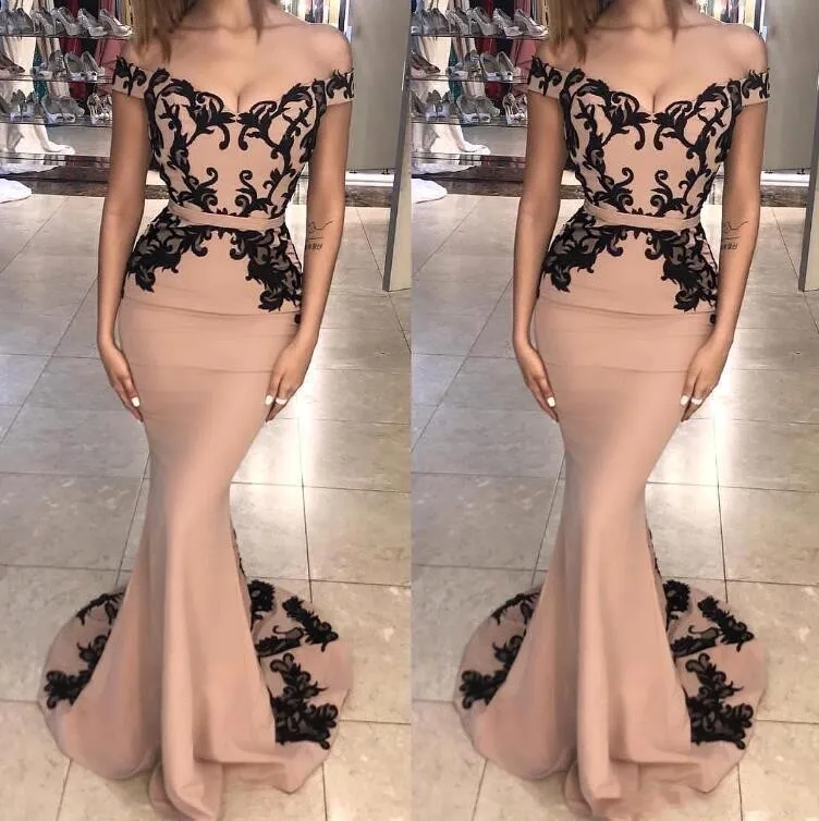 

Sexy Off The Shoulder Mermaid Pink Lace Bridemaid Dresses 2019 Black Appliques V Neck Prom Dress Wedding Guest Dreses