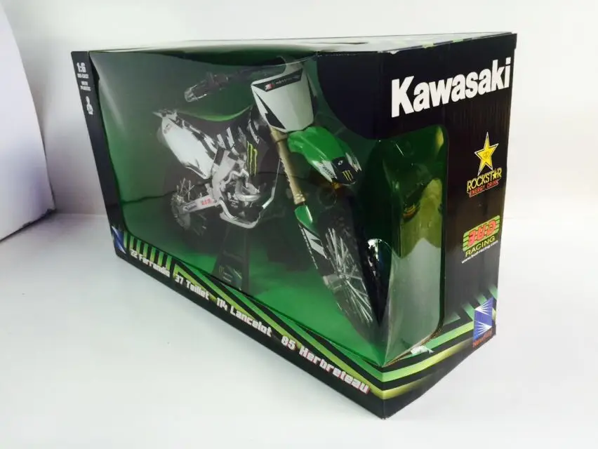 NEWRAY 1/6 масштаб игрушки, модели мотоциклов KAWASAKI ROCKSTAR мотоцикл литья под давлением металлическая модель игрушки для коллекции, подарок, дети - Цвет: Зеленый