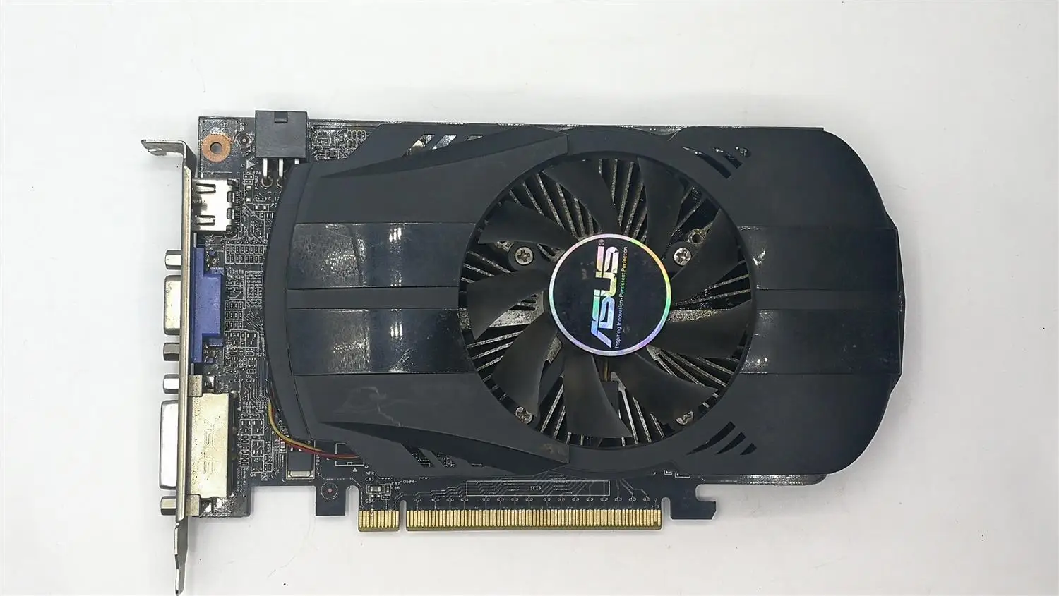 Используется, оригинальный ASUS GTX 650 GPU видеокарта 1 ГБ GDDR5 128BIT видеокарта для nVIDIA PC gaming сильнее, чем GT630, GT730