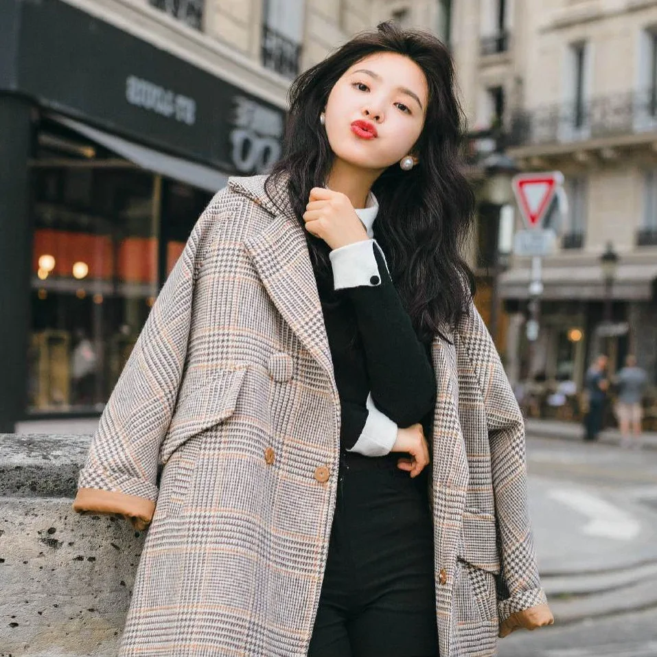 

Vintage Plaid Solid Long Wool Coat Double Breasted Wool Blend Coat and Jacket Wide-waisted Women Coats Autumn Winter