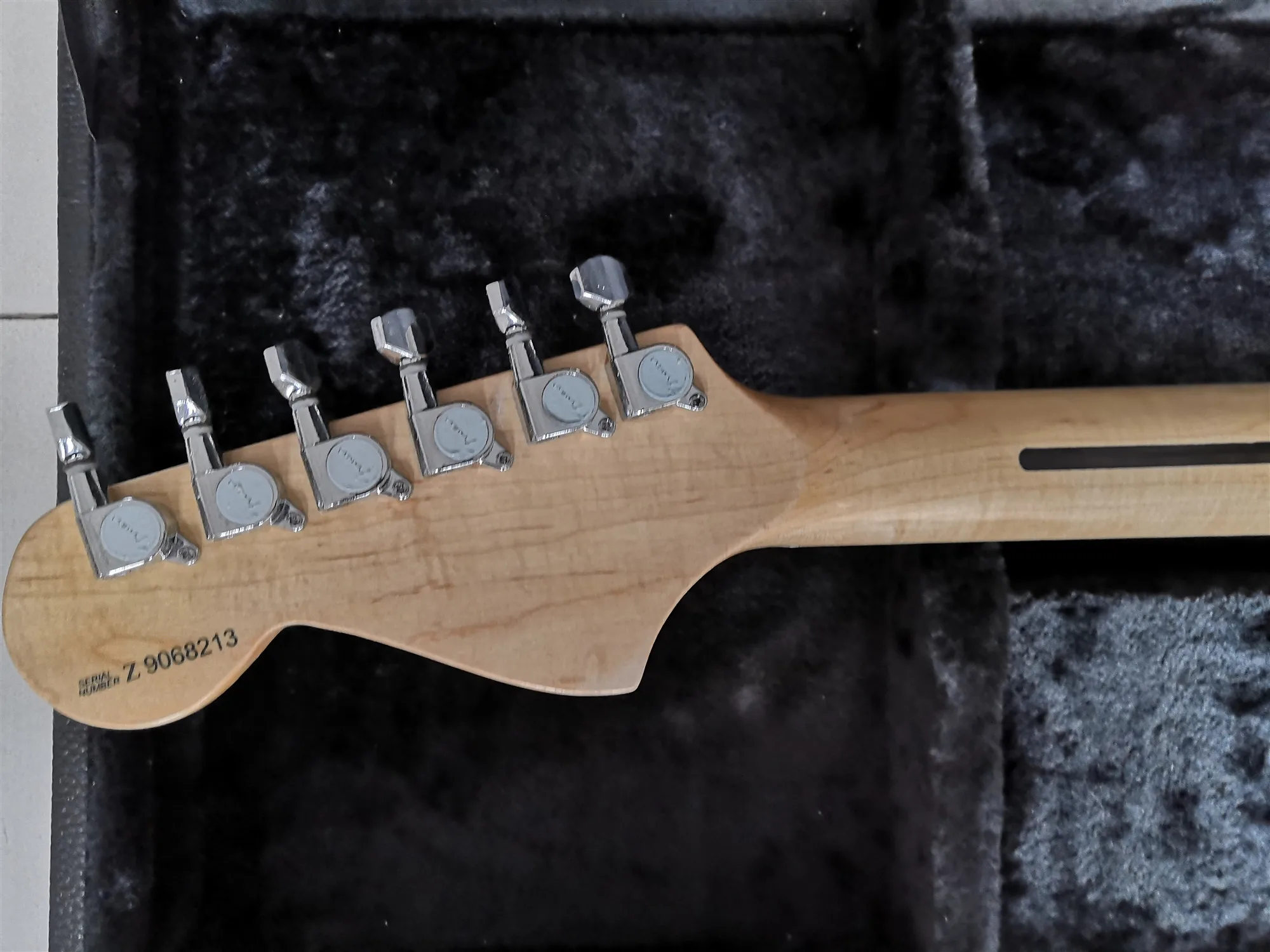 Высококачественная желтая гитара str Yngwie Malmsteen Scalloped maple fretboard звукосниматели sss большая голова, индивидуальные! S-13