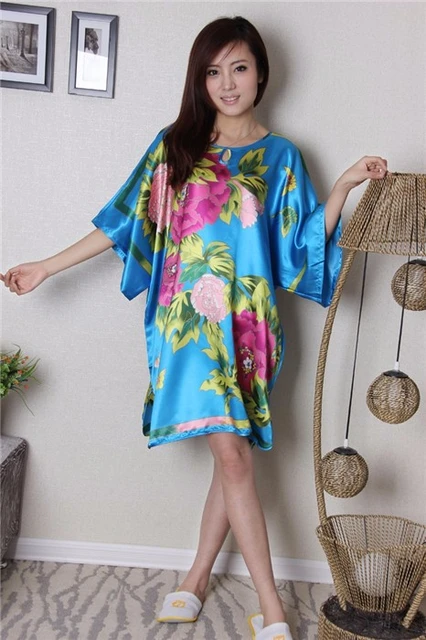 Hot Sale White Ladies Robe Summer Pajamas Chinese Women Rayon