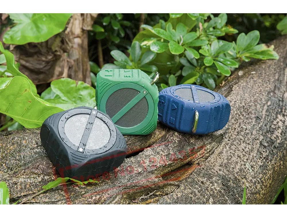 Outdoor Waterproof Bluetooth Speaker (25)
