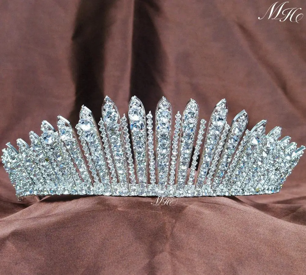 

Fantastic Wedding Bridal Tiaras Clear Crystal Rhinestones Crowns Handmade Silver Headband Pageant Prom Party Brides Accessories