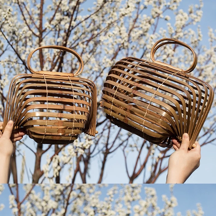 Unique Design Bamboo Handmade hollow out Basket Hollow Out Tote Bag Beach Handbag Lovely Semi-Circular Big Travel Clutch Unique Design Bamboo Handmade hollow out Basket Hollow Out Tote Bag Beach Handbag Lovely Semi-Circular Big Travel Clutch