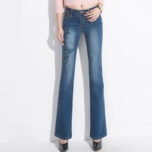 Сезон: весна-лето для женщин Цветочный стрейч расклешенные джинсы с вышивкой, Осень Женские s тонкий отбеленные вышитые Джинс