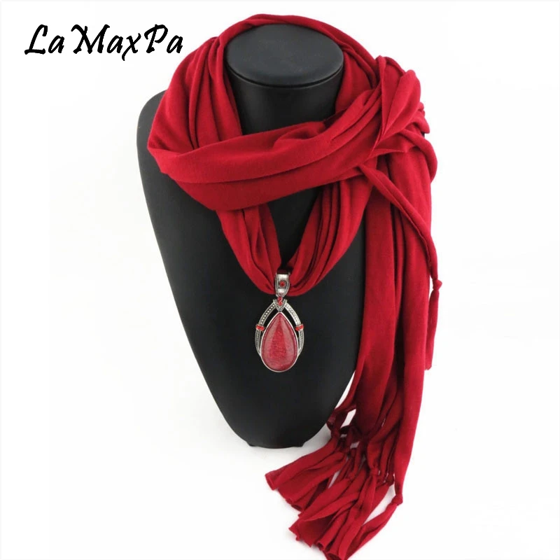 

LaMaxPa 2018 Fashion Women Charms Scarf Jewelry Pendant Scarf Female Gem Scarves Necklace Scarf Mujer Classic Colgante Bufanda