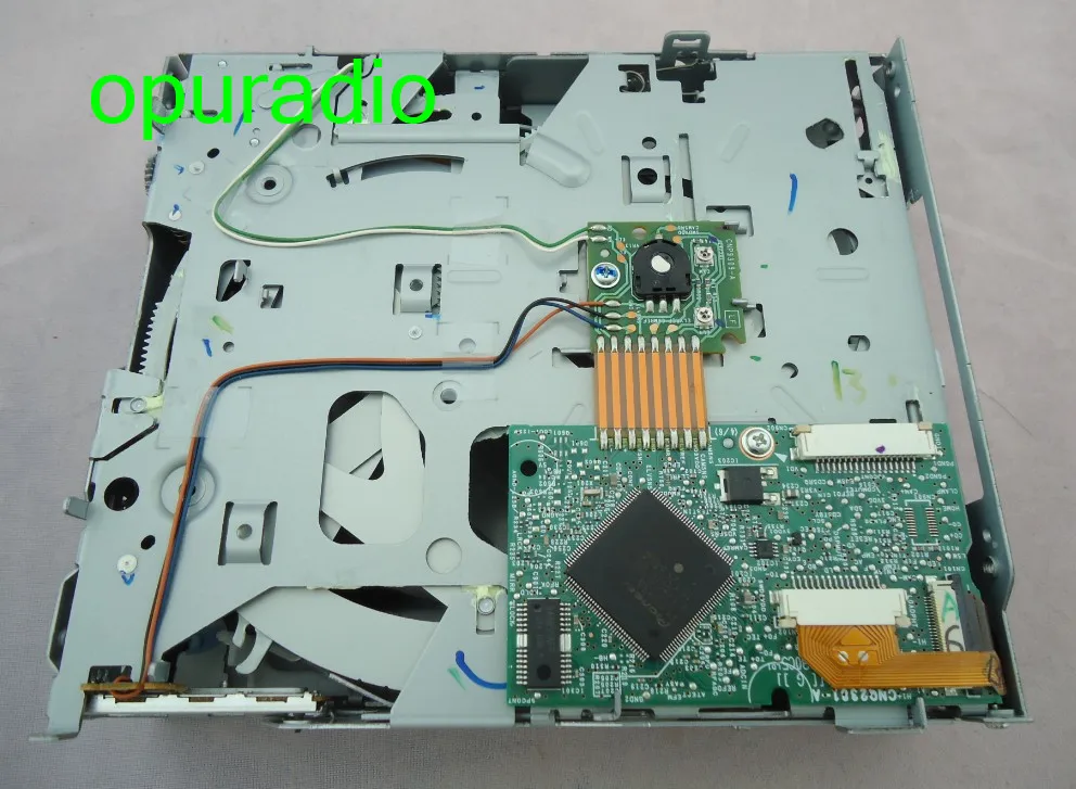 new pioneer 6 CD mech for prado