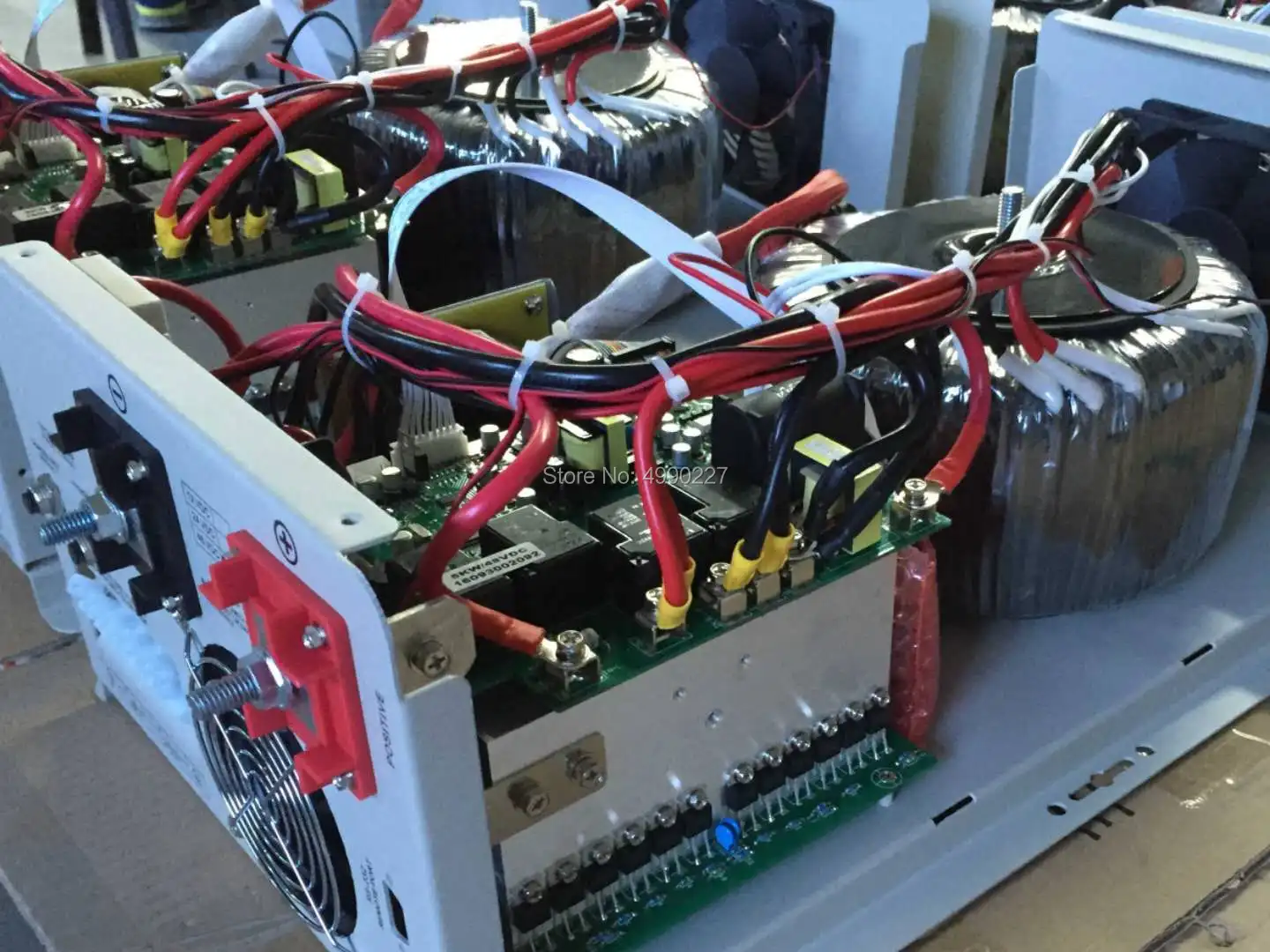 3KVA чистая Синусоидальная волна Гибридный инвертор Встроенный 50A ШИМ Солнечный