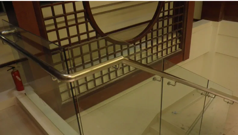 Высокое качество, нержавеющая сталь стекло поручень кронштейн лестницы аксессуары, стекло зажим/зажимы 90 градусов. Сильный