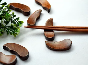 

500pcs Japanese Style Wooden Chopsticks Holder Cute Cat Chopsticks Rest 6*2*1cm wen6033