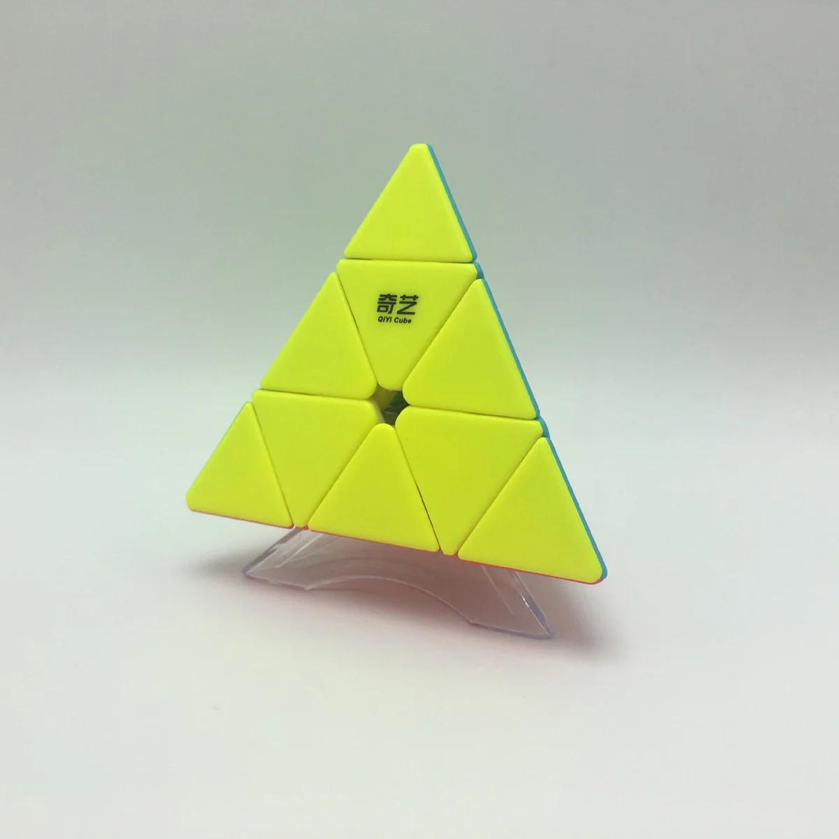 MF оригинальный QiYi Qiming треугольный пирамидный цвет 3x3x3 Профессиональный