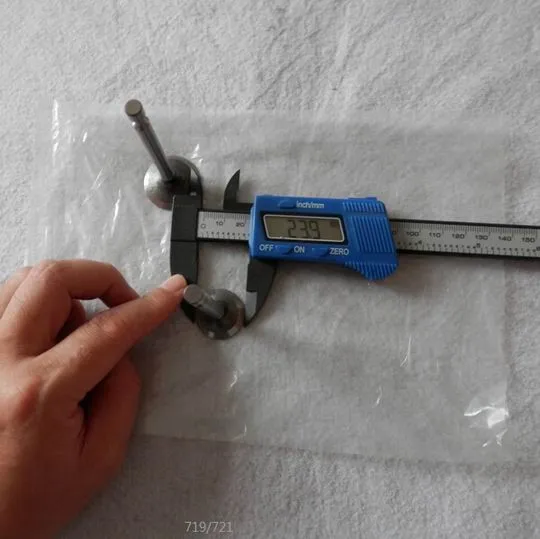 IN&EX VALVE SET ROBIN EY20 6