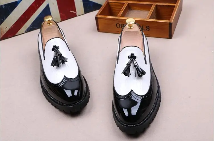 VIVODSICCO черные белые мужские туфли с кисточками классические из лакированной кожи