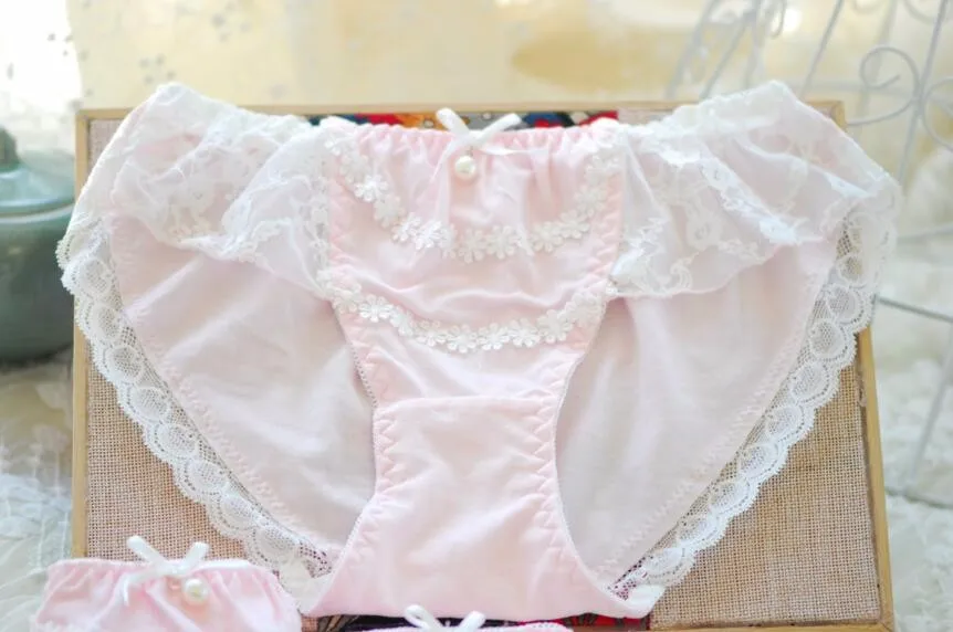 Prissy Sissy Lace Pearls Bow Panties