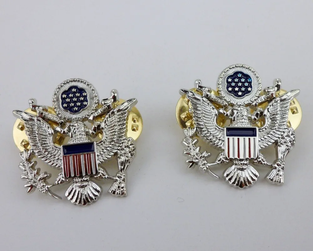 Оценку в пять звезд общего воздушных сил INSIGNIA ВВС США на воротнике нам штырь отворотом