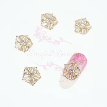 

100pcs/Lot Hollow Out Pentagon Flower Gold Charms Nail Art Jewelry Clear Zircon Rhinestones Decor Luxury Accessories Wholesale