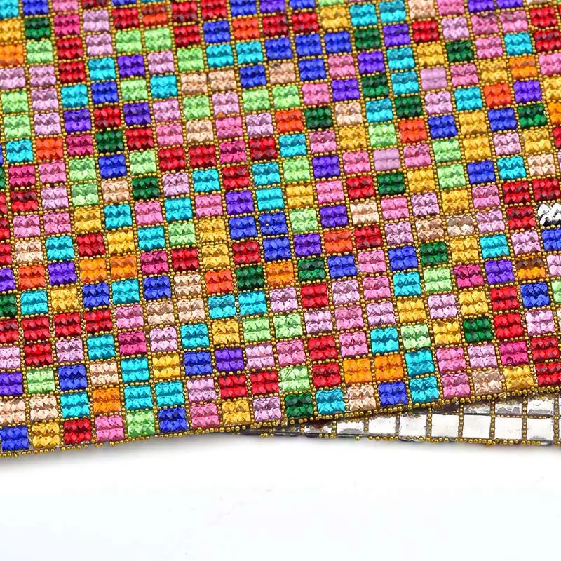 JUNAO 24*40 см смесь цветной смолы Стразы на сетчатой основе отделка Свадебные Аппликации кристаллы Ткань Лист страз наклейки для DIY ювелирных изделий - Цвет: Mix Color