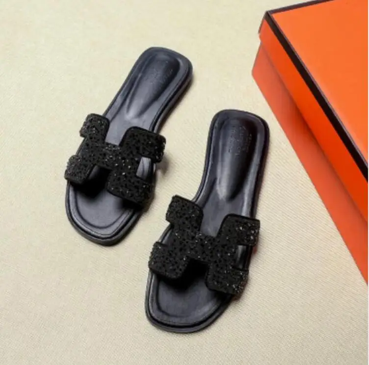 

Women Summer cut out ladies sandals ladies Luxury brand sandals flat shoe Candy Color Outdoor Holiday Slides 34 -43 ( NO BOX )