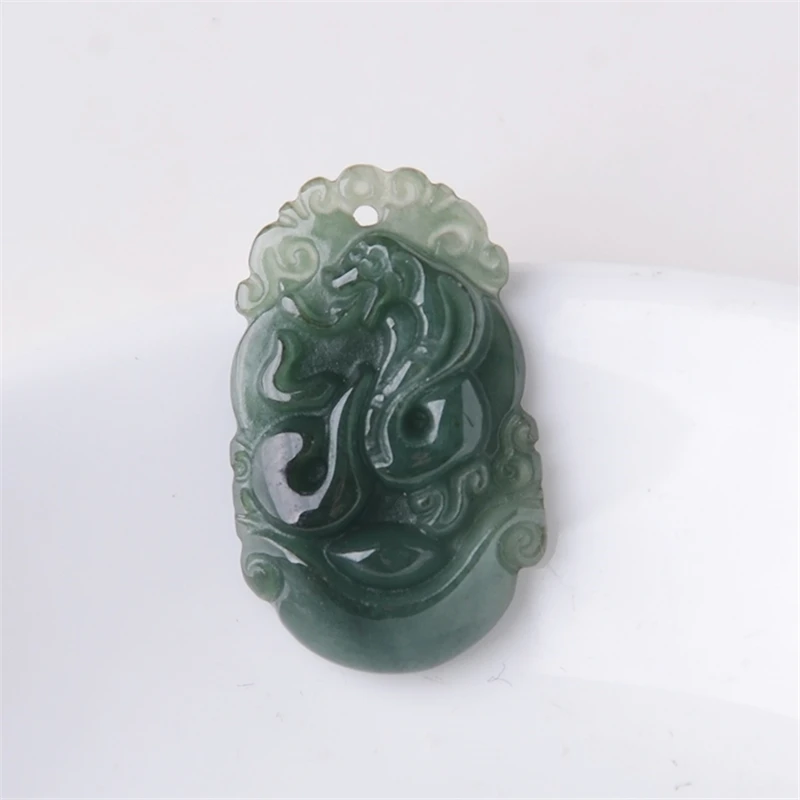 

Special price Oily Emerald Snake Zodiac Snake pendant natural A goods jade features carved jade pendant Size 25*15*4 MM