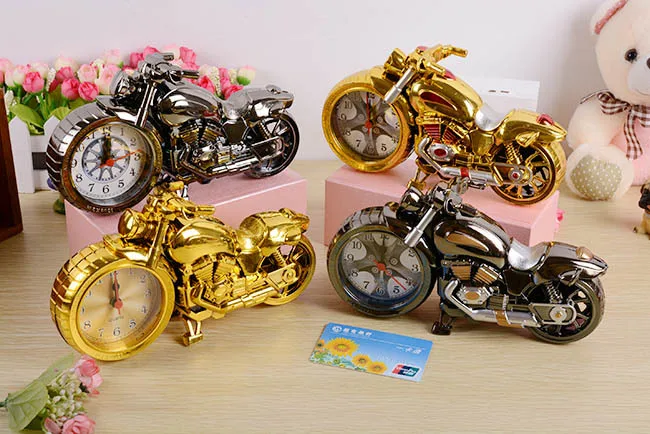 Четыре мотоцикл с сигнализацией Модернизированная версия студенческого подарка на день рождения ремесла малые поделки, подарки. Рождественские подарки