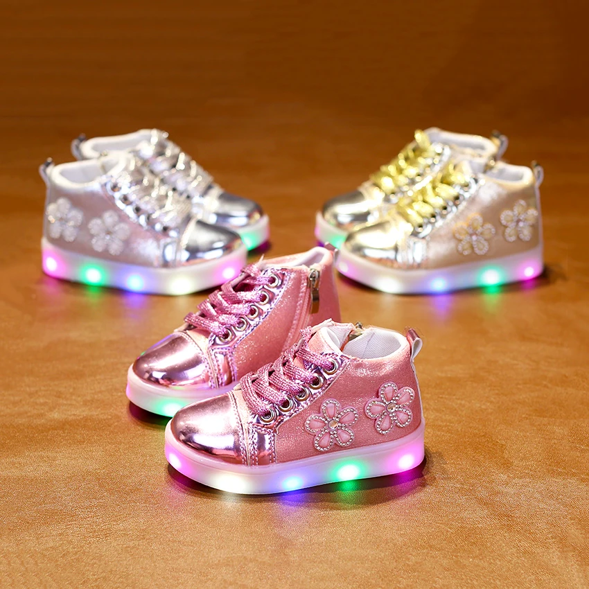 

Kids girls shoes flowers crystal fashion casual children girl led light shoes flash flat heels lace up zipper shoes gold silver