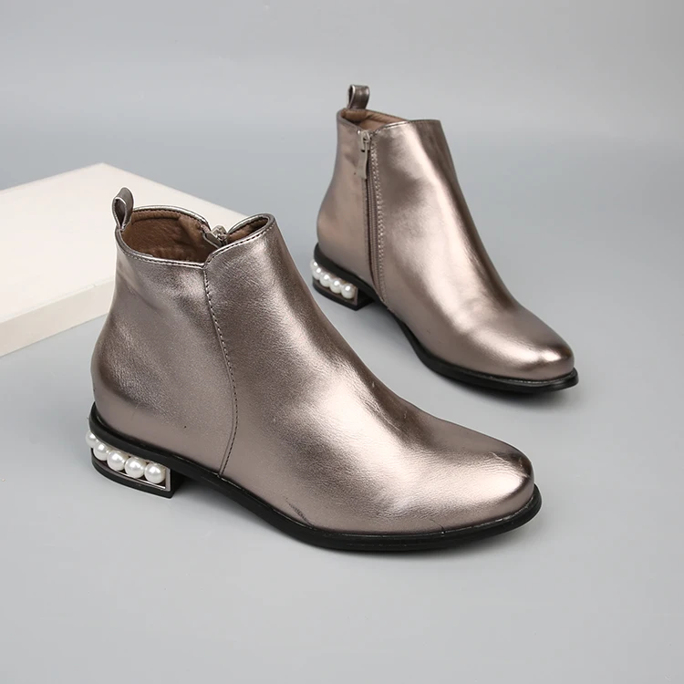 ankle boots with strings