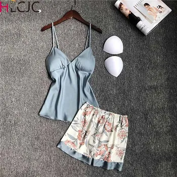

Sleep Lounge Women Pajamas Set With Shorts Sexy Satin Pyjama Sleepwear Summer Pyjama Flower Print Pijama With Chest Pad