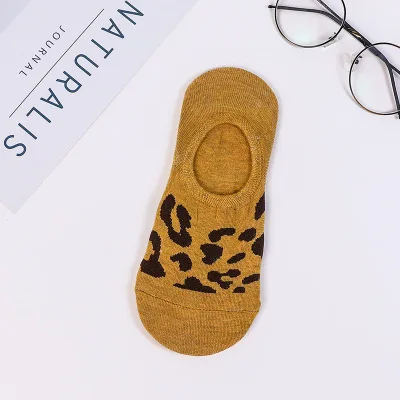 Women Socks Hot Sale Fashion Retro Leopard Cotton Casual Cute Funny Ankle Socks Ladies Cotton invisible Socks Dropshipping - Цвет: 3