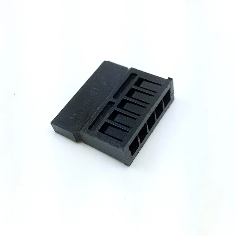 sata_connector_hosing_4