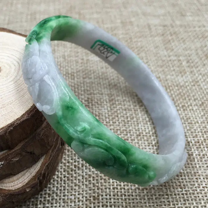 

A-332 Beautiful Hand-carved Emerald Green Jadeite Jade Gems Bracelet Bangle 60mm