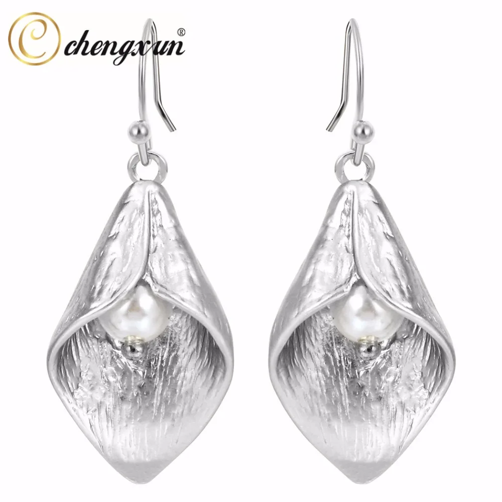 

CHENGXUN Tiny Pearl Long Lily Flower Stud Earrings Gold Color Delicate Jewelry for Women Girls Bohemian Style