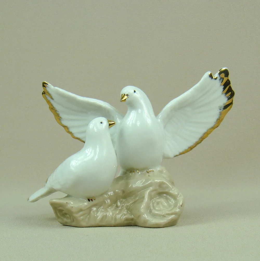 Porcelain Couple Bird Figurine Ceramic Birdie Lovers Statue Decoration