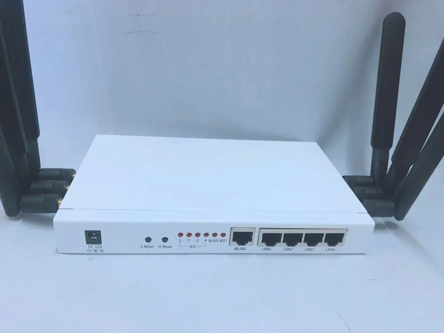 Промышленный маршрутизатор с поддержкой OPENWRT 4 SIM карты модем huawei 4g на складе