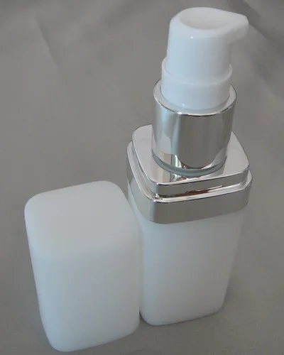 Frascos de Plástico Frasco de Creme para a Maquiagem Pressionando Quadrado Garrafa Loção Branco Cosméticos Protetor Solar Recarregáveis 50 Pcs 15 ml