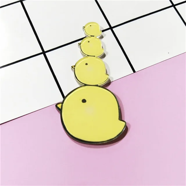 1-PCS-Free-Shipping-Cartoon-Acrylic-Brooch-Clothing-Backpack-Accessories-Cut-Cat-Pig-Badges-Decoration-Pins.jpg_640x640 (6)
