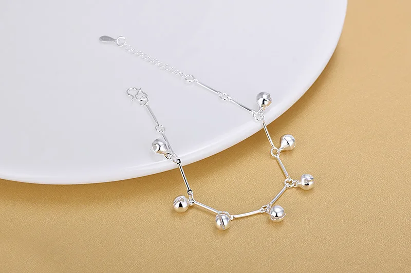 4095003762_687529415