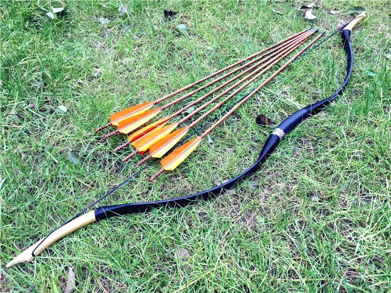 

New Hunting longbow 20lb-60lb Archery hunting bow hunting arrows 6 arrows good handcrafted longbow