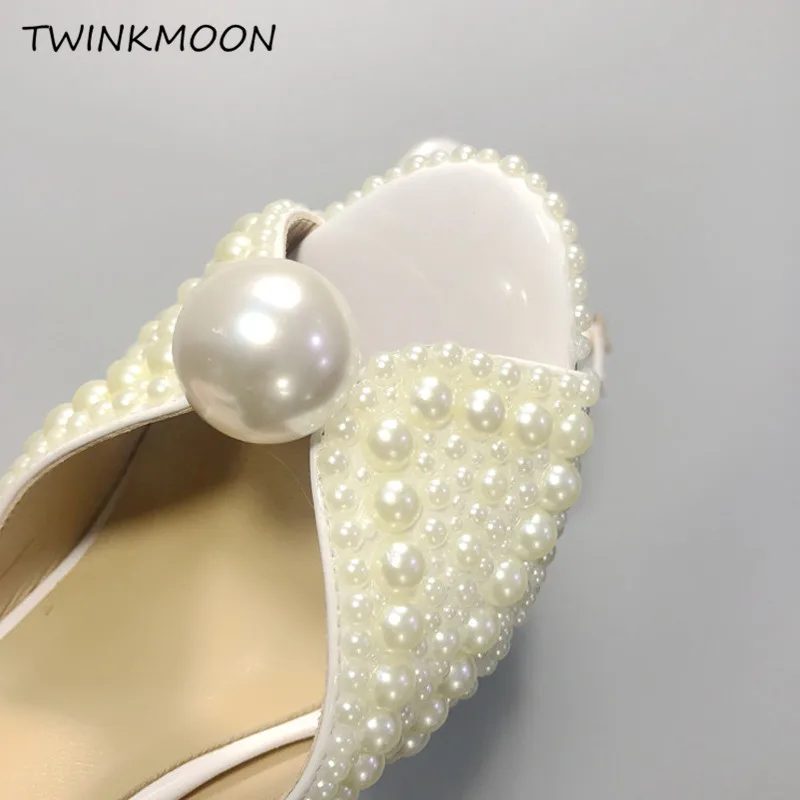 white wedding shoes09