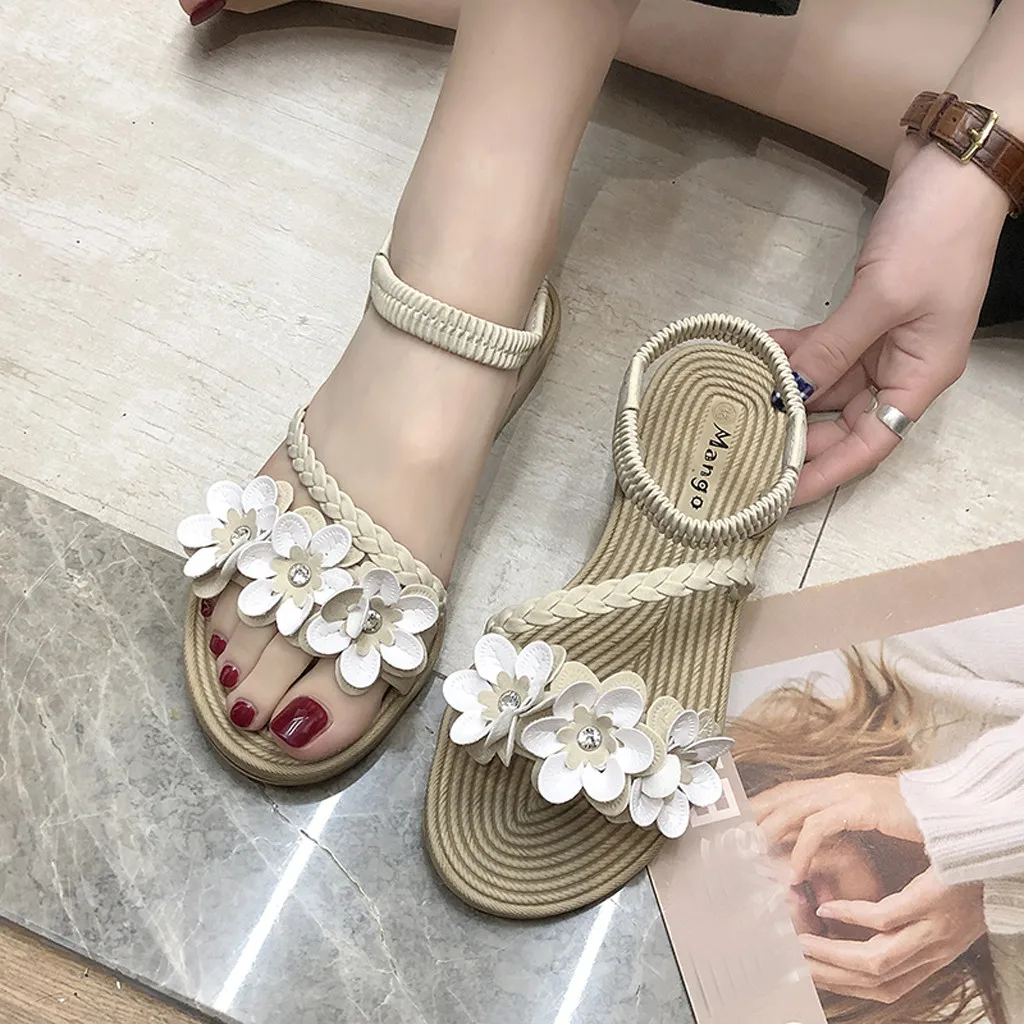 Женская обувь; летние пляжные сандалии на плоской подошве в богемном стиле с цветочным узором; однотонная обувь в римском стиле; Zapatos de mujer