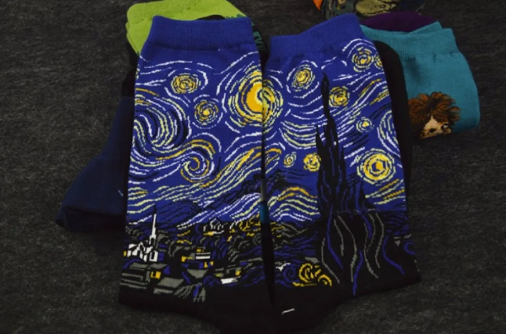 Мужские длинные хлопковые носки с креативным рисунком Мона Лиза/Звездная ночь/крик/Ангел/цунами, для отдыха, элитные подарочные Носки с рисунком поцелуя