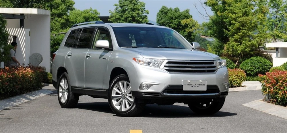 Автомобильная проблесковая дневные ходовые огни для Toyota Highlander 2012 2013 Габаритные огни колпак противотуманных фар фары 12V дневной свет авто-Стайлинг