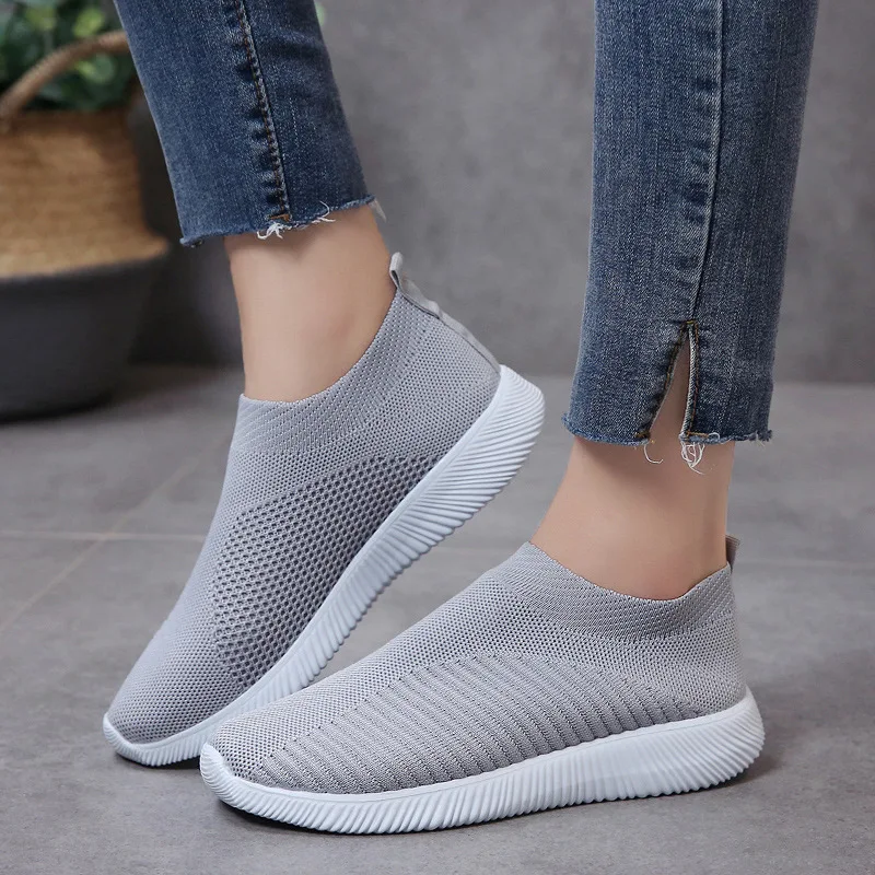 

2019 Autumn Women's Fashion Casual Slip On Shoes Female Footwear Sneakers Flat Plus Size Shoes Ladies Comfort Walking Shoes