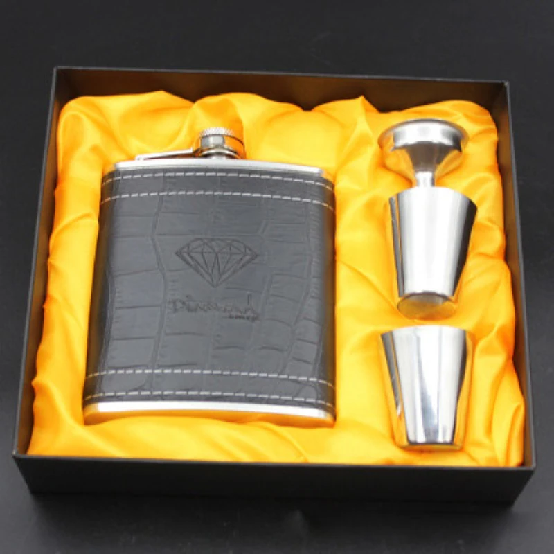 

7oz Stainless Steel Leather Wrapping Alcohol Whiskey Hip Flasks With Black Box Packing Portable Hip Flask Men Gift Set