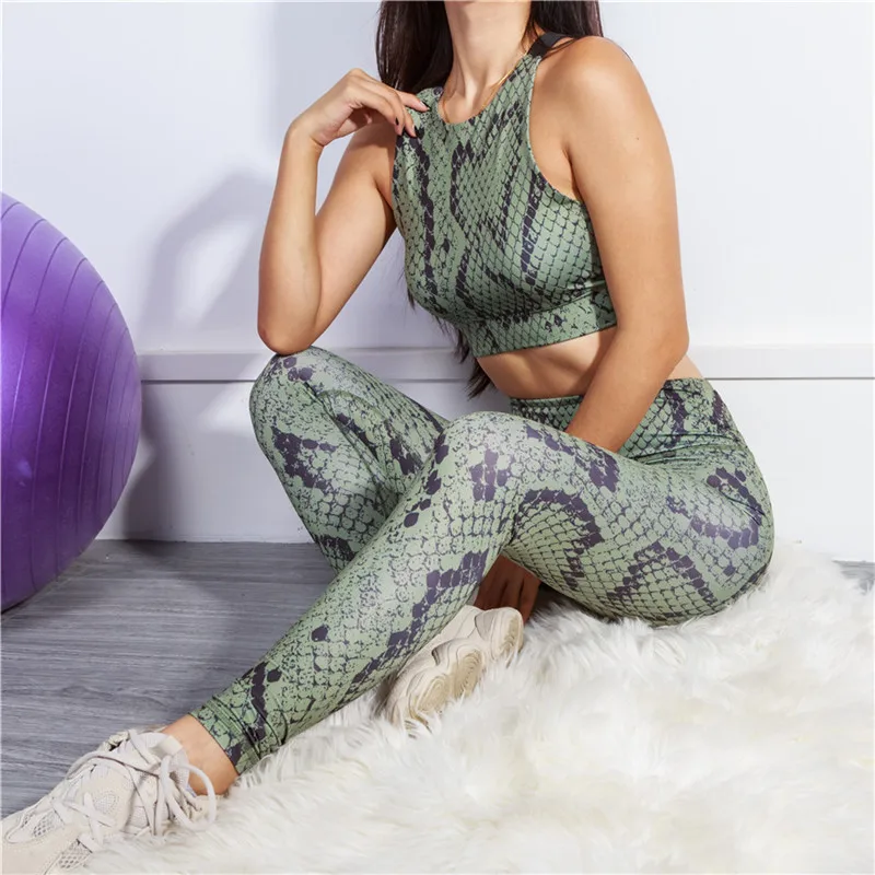 

2018 New Snakeskin Pattern Fitness Set For Women Fashion Printed Tracksuit Shockproof Tank Tops High Waist Leggings 2 Piece Sets