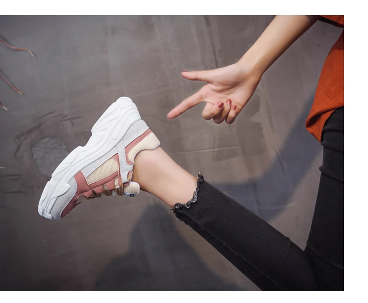 Женские кроссовки в Корейском стиле; Студенческая обувь в стиле Харадзюку с дышащей сеткой; обувь для папы на толстой подошве
