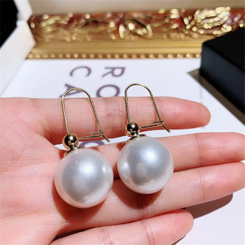 

New Arrival Fashion Anti-Allergy Earrings Women Big Size Pearl Pendant Earrings Female All Match Dress Earring Party Wedding
